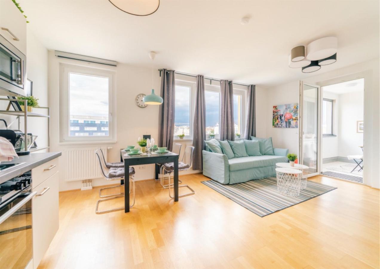 Balcony Apartment, 1 Min To Metro, Perfect For Long * Wiedeń